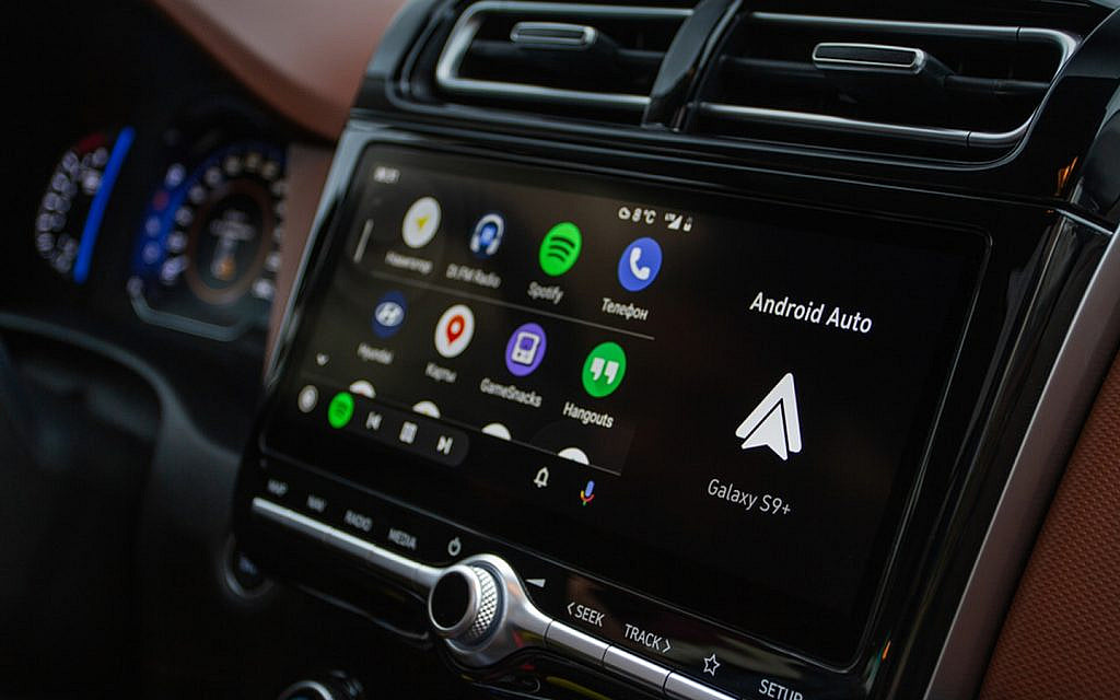 Wat zijn de Apple CarPlay- en Android Auto-applicaties in auto's